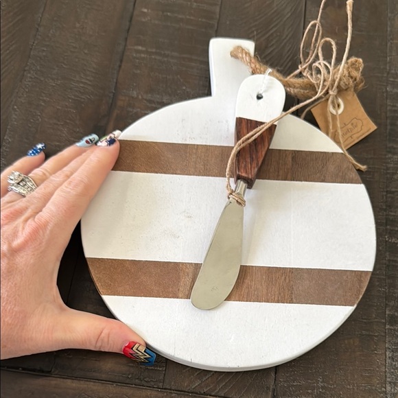 Mud Pie White and Wood Serving Board with Tag - Picture 6 of 6